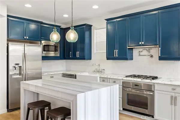 $5,350 | 20264 Estuary Lane, Newport Beach, CA 92660