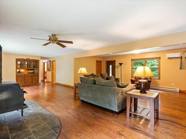$374,950 | 27311 Nelson Drive, Deerwood, MN 56444