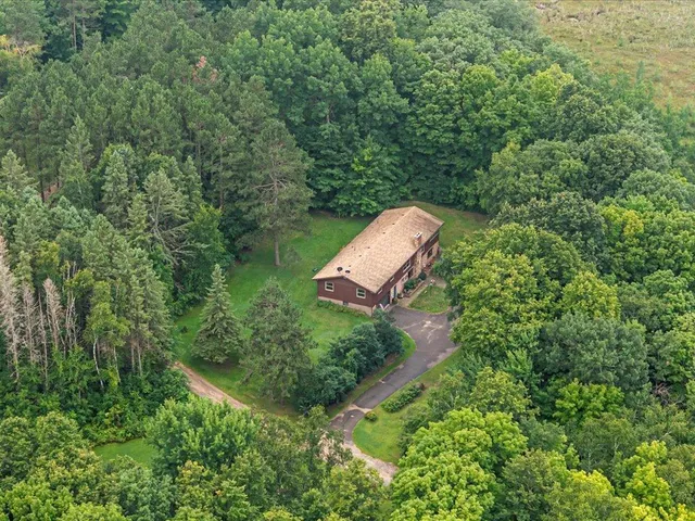 $374,950 | 27311 Nelson Drive, Deerwood, MN 56444