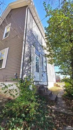 $149,000 | 2923 Mt Vernon Avenue, Evansville, IN 47712