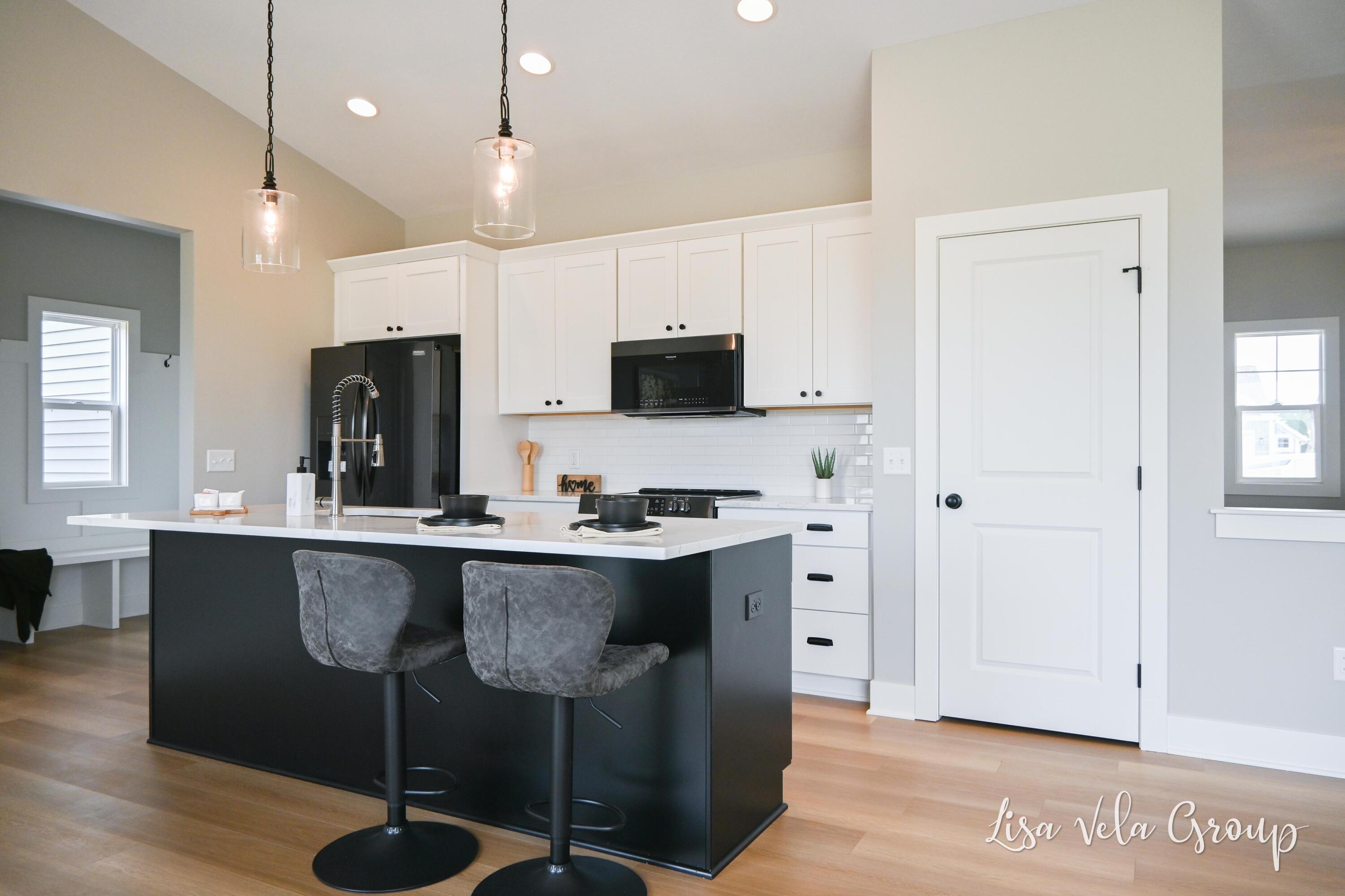 269 Ira Spring Road Holland, MI 49423 - Photo 17 of 52 Kitchen