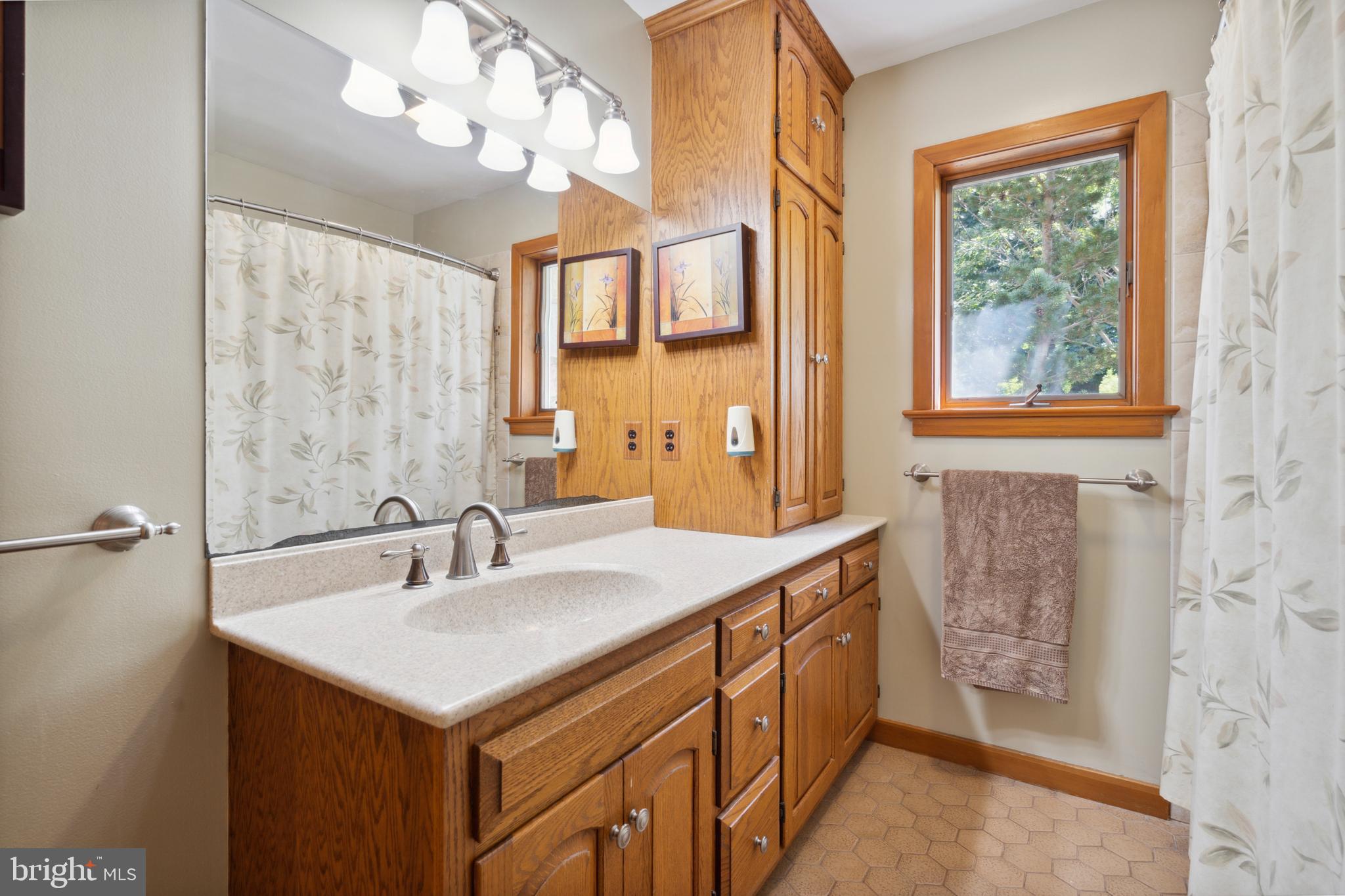 1008 Cowpath Road Hatfield, PA 19440 - Photo 28 of 65 Gallery Image 28