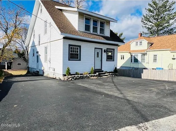 $349,999 | 166 Old Loudon Road, Colonie, NY 12110