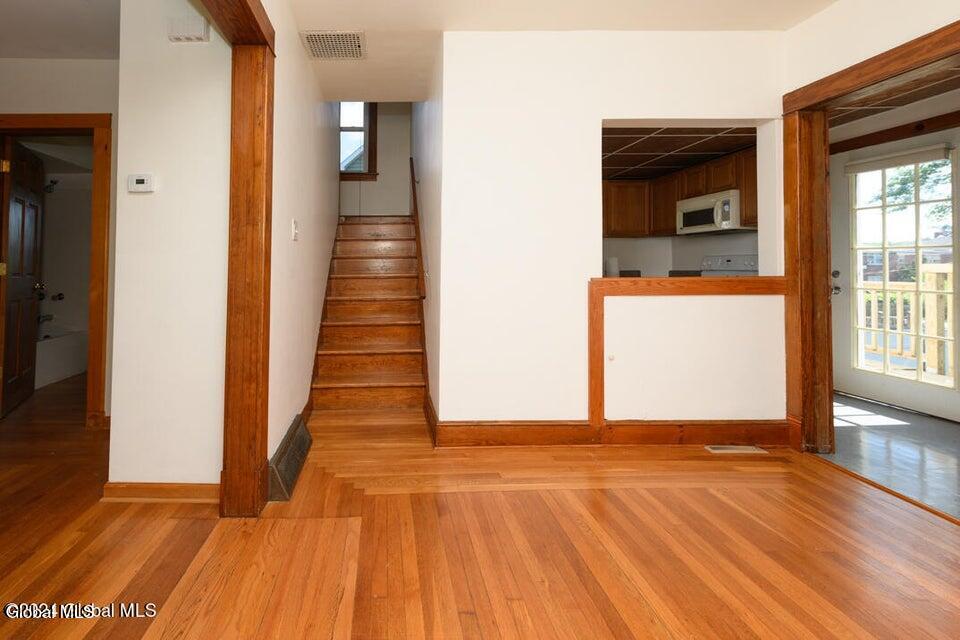 166 Old Loudon Road Colonie, NY 12110 - Photo 14 of 25 20240531130302553765000000-o