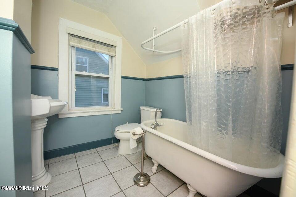 166 Old Loudon Road Colonie, NY 12110 - Photo 20 of 25 20240531130318123407000000-o