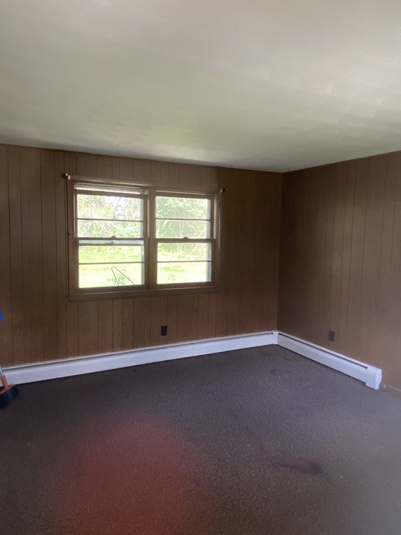 29 Justice Drive Amherst, MA 01002 - Photo 17 of 20 an empty room with a window
