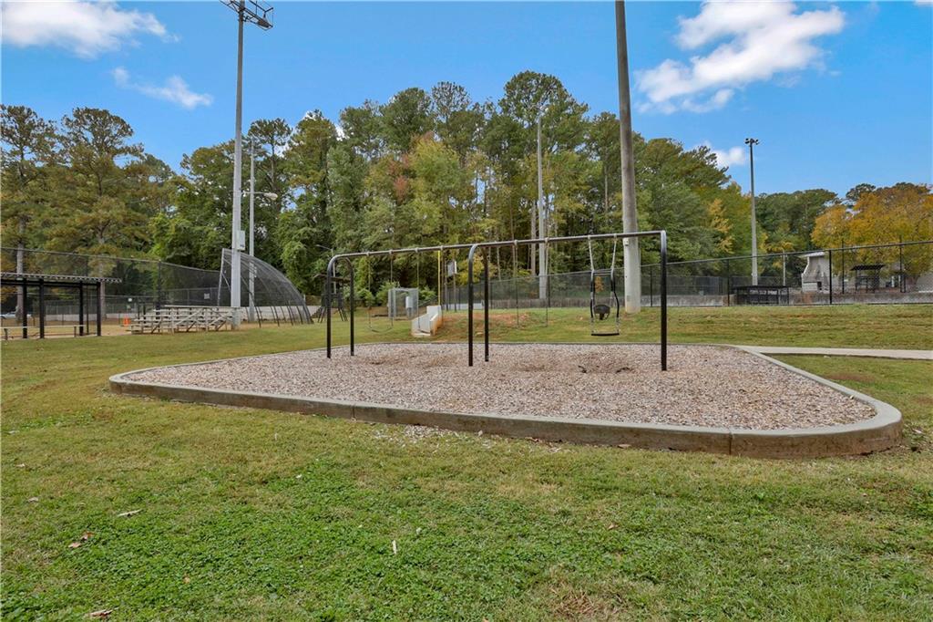 1344 Midlawn Drive Decatur, GA 30032 - Photo 39 of 43 a view of a park