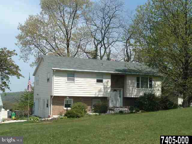 10 Donrene Road Mount Wolf, PA 17347 - Photo 1 of 8 Gallery Image 1