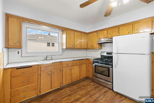 $2,750 | 70 2nd Avenue, Secaucus, NJ 07094