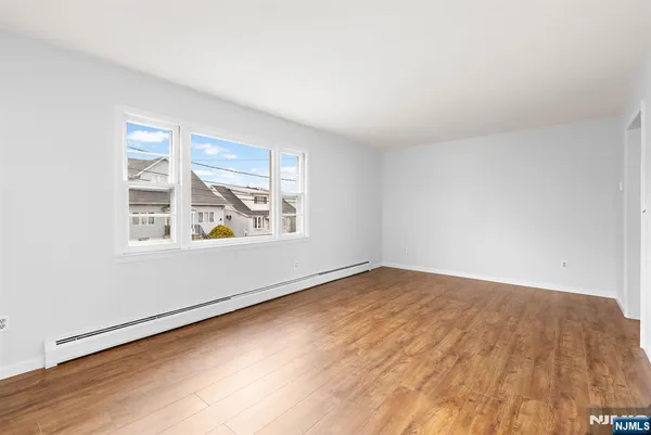 $2,750 | 70 2nd Avenue, Secaucus, NJ 07094