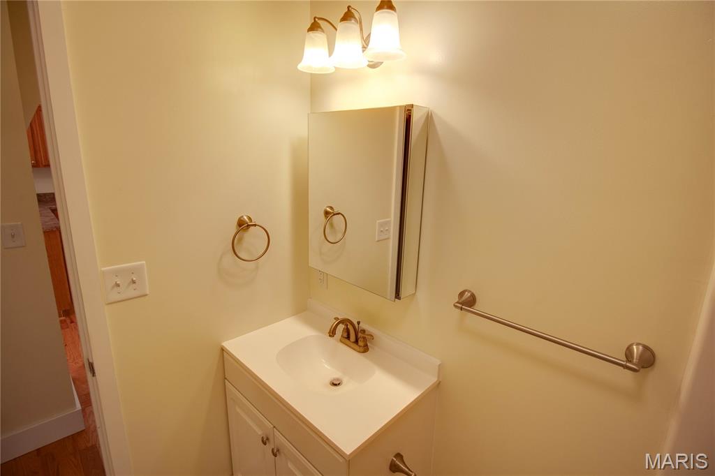 2931 Main Street Alton, IL 62002 - Photo 16 of 32