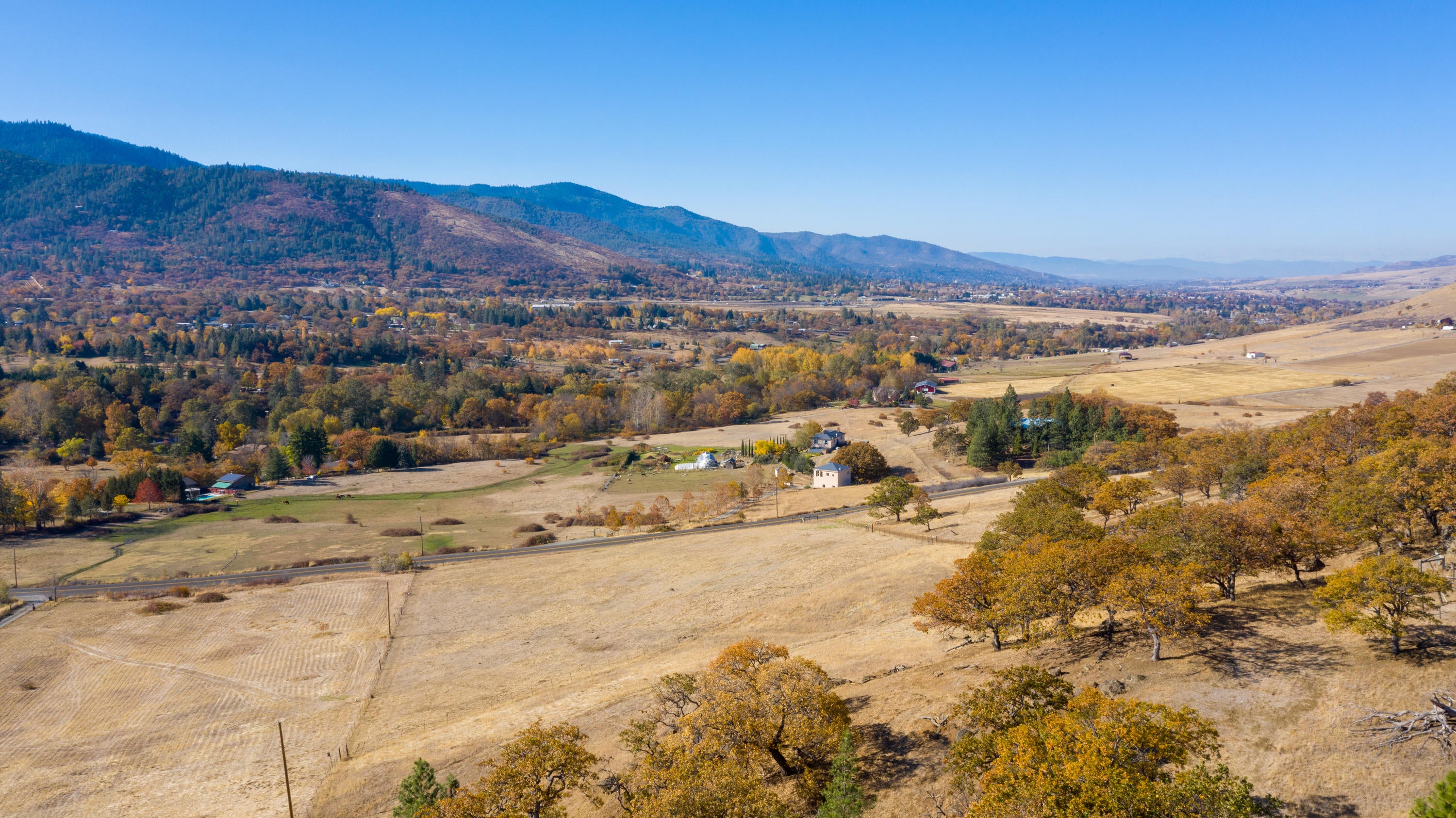 11740 Corp Ranch Road Ashland, OR 97520 - Photo 42 of 49 CRR(5)