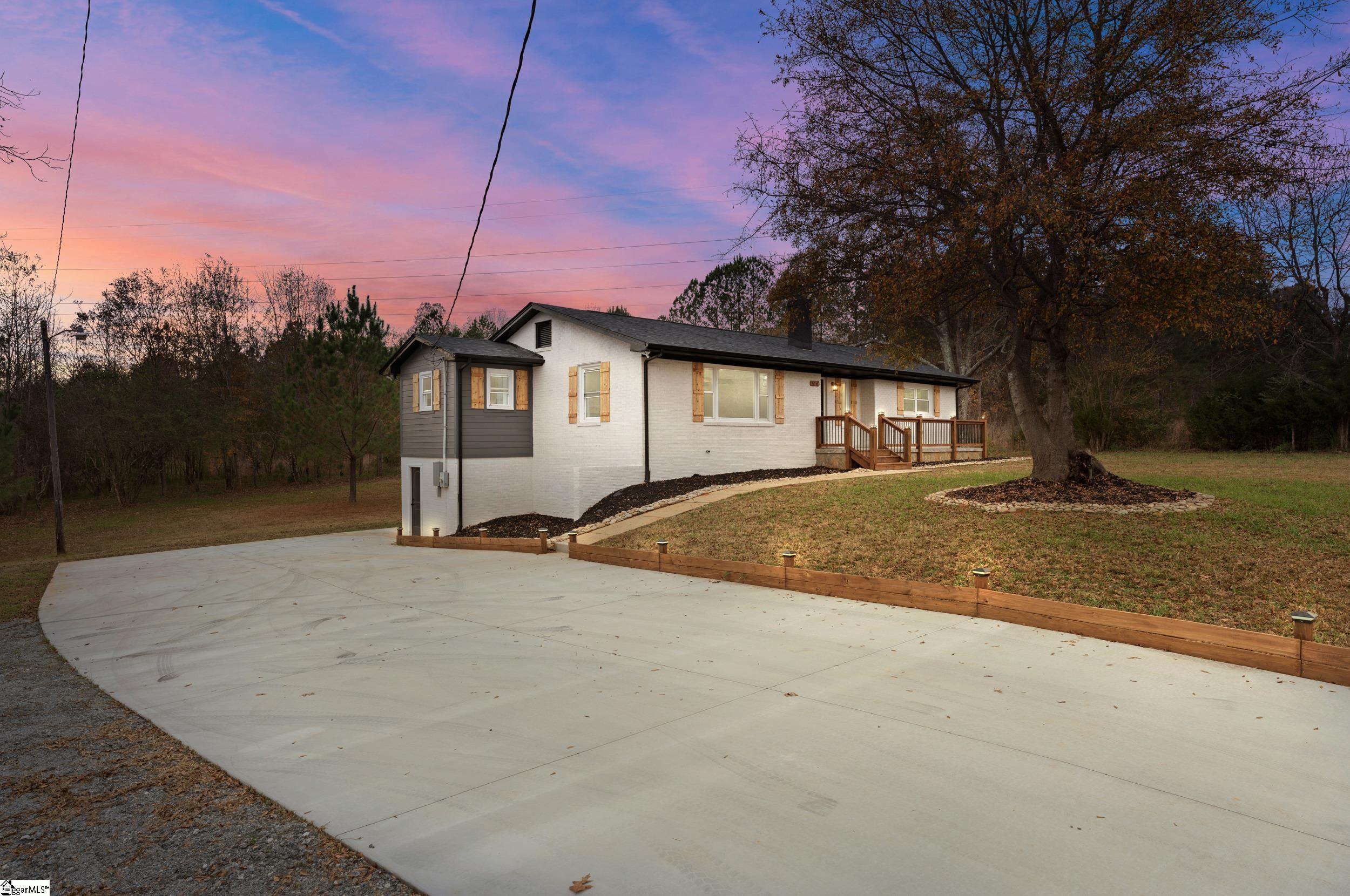 616 State Rd S-11-117 Gaffney, SC 29340 - Photo 2 of 50