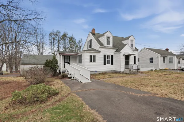 $325,000 | 101 Ridgefield Street, Meriden, CT 06450