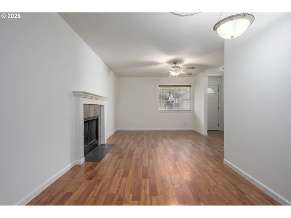 a view of livingroom with hardwood floor