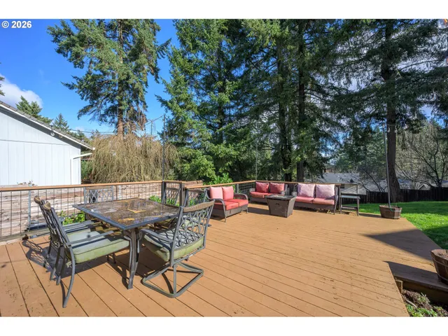 $385,000 | 87953 Sherwood Street, Veneta, OR 97487