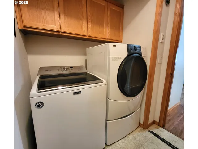 $439,900 | 3884 Shenstone Drive, Eugene, OR 97404