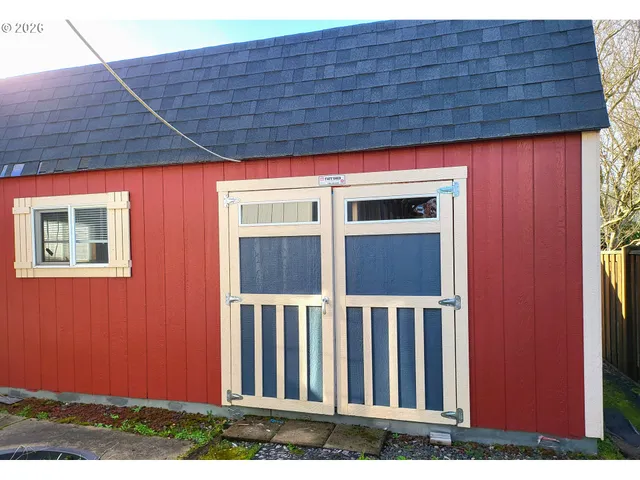 $439,900 | 3884 Shenstone Drive, Eugene, OR 97404