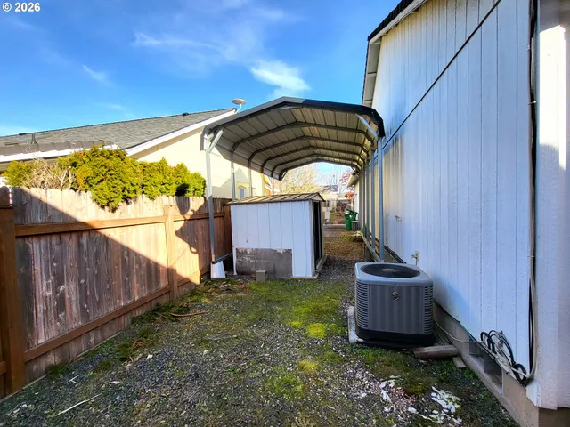 $439,900 | 3884 Shenstone Drive, Eugene, OR 97404