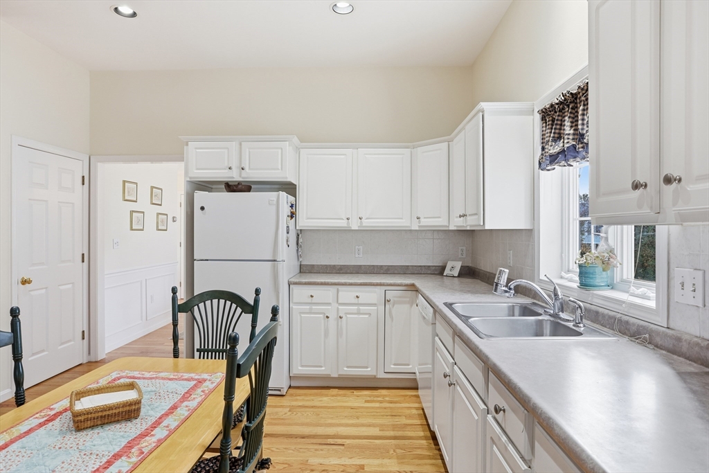 5 Augusta Way, Unit 5 Chelmsford, MA 01863 - Photo 11 of 42