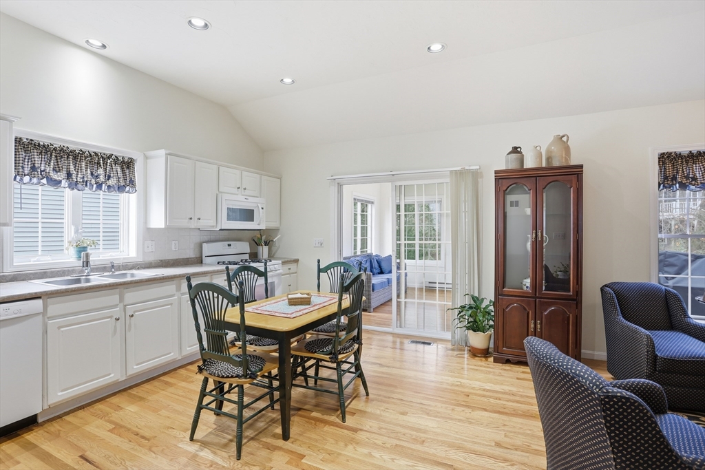 5 Augusta Way, Unit 5 Chelmsford, MA 01863 - Photo 13 of 42