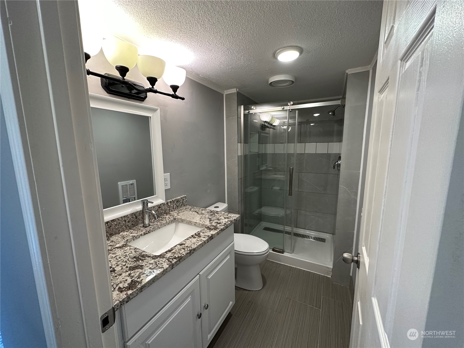 15251 Maple Drive Renton, WA 98058 - Photo 11 of 14 Gallery Image 11