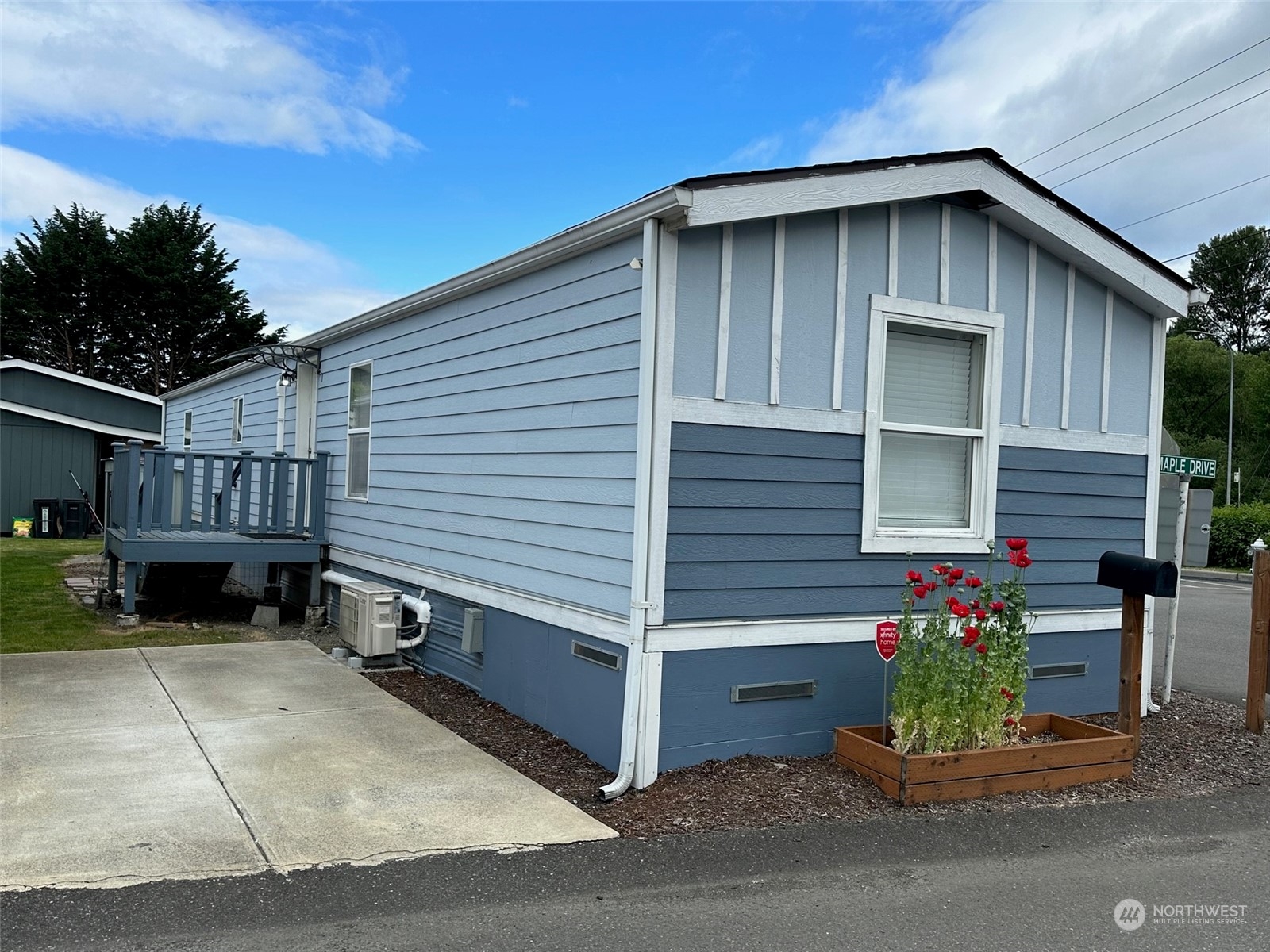 15251 Maple Drive Renton, WA 98058 - Photo 2 of 14 Gallery Image 2