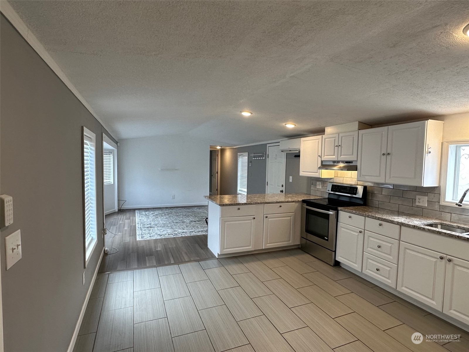 15251 Maple Drive Renton, WA 98058 - Photo 7 of 14 Gallery Image 7