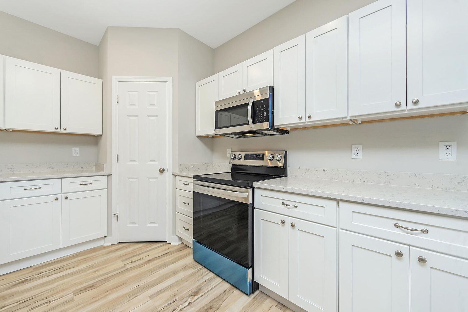 182 Madison Street, Unit B Freeport, FL 32439 - Photo 13 of 36 20201217144454023351000000-o