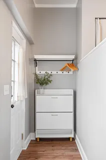 a view of utility room