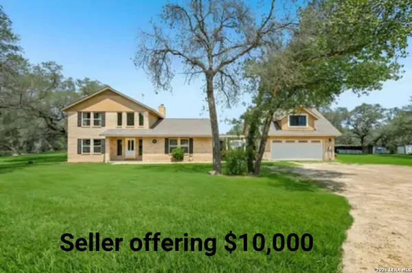 $689,999 | 1922 Virginia Lane, Floresville, TX 78114