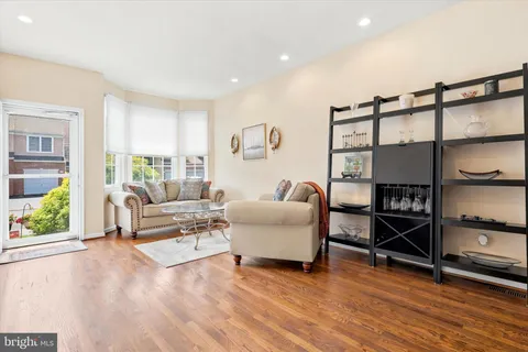 $579,900 | 112 Sumter Place, Unit 25, Ambler, PA 19002