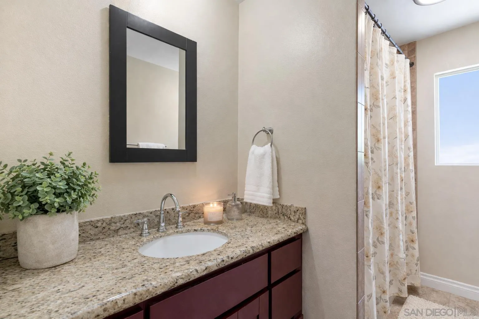 28108 Mountain Meadow Road Escondido, CA 92026 - Photo 23 of 38