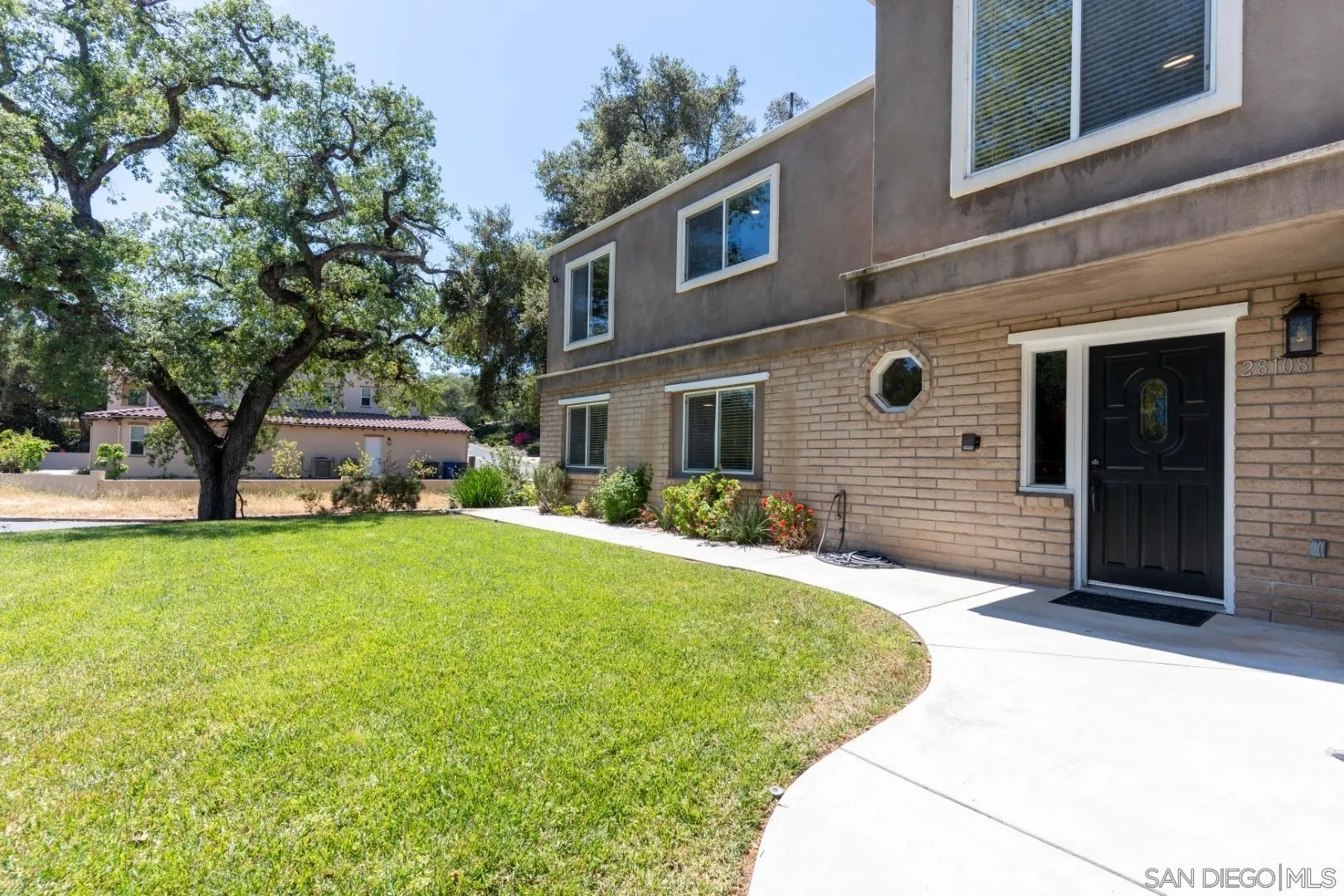 28108 Mountain Meadow Road Escondido, CA 92026 - Photo 3 of 38
