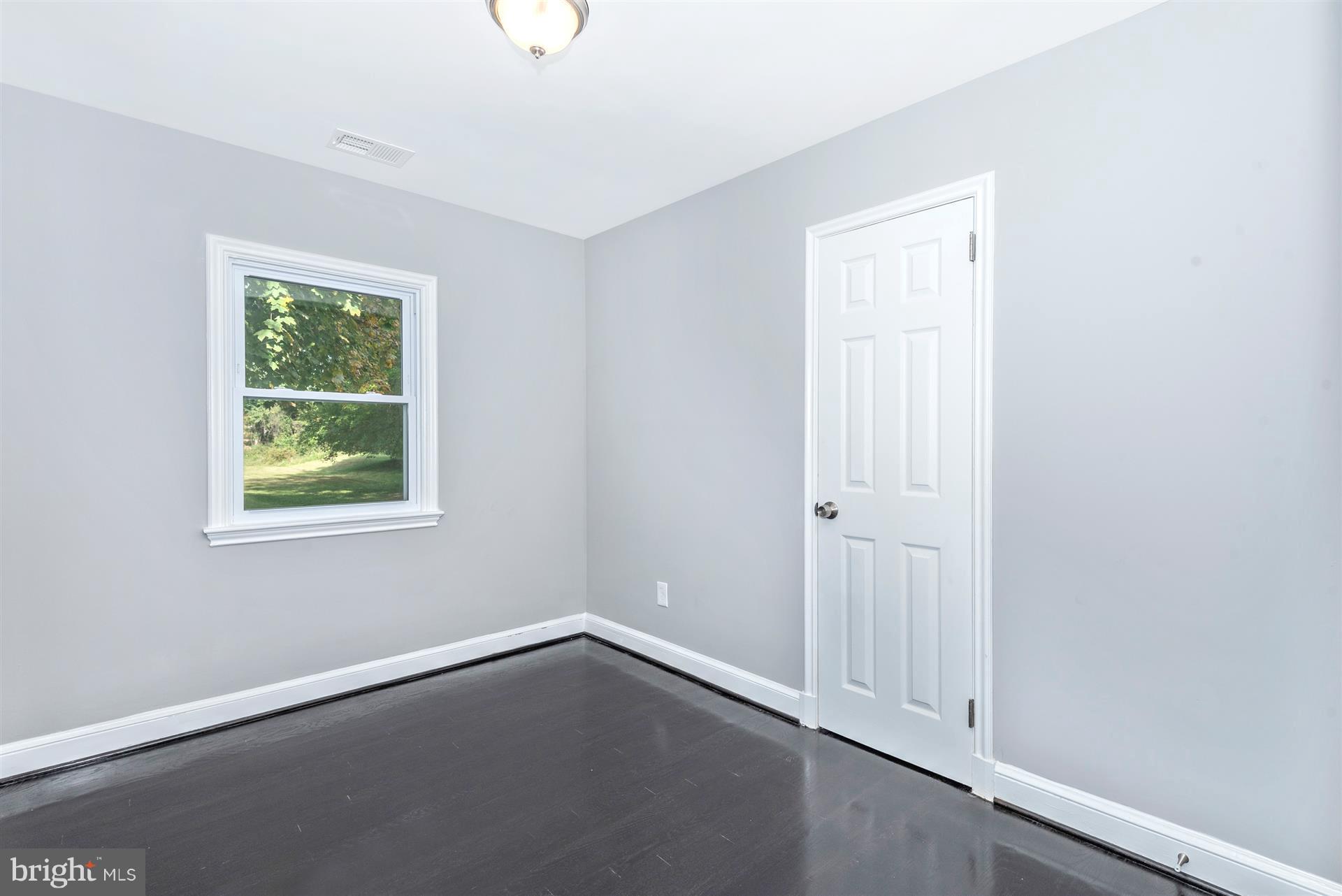 6603 Horseshoe Road Clinton, MD 20735 - Photo 13 of 30 Bedroom 3