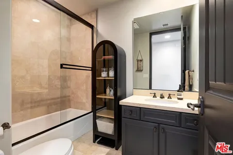 $1,395,000 | 1414 South Beverly Glen Boulevard, Unit 301, Los Angeles, CA 90024