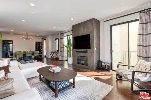 $1,395,000 | 1414 South Beverly Glen Boulevard, Unit 301, Los Angeles, CA 90024
