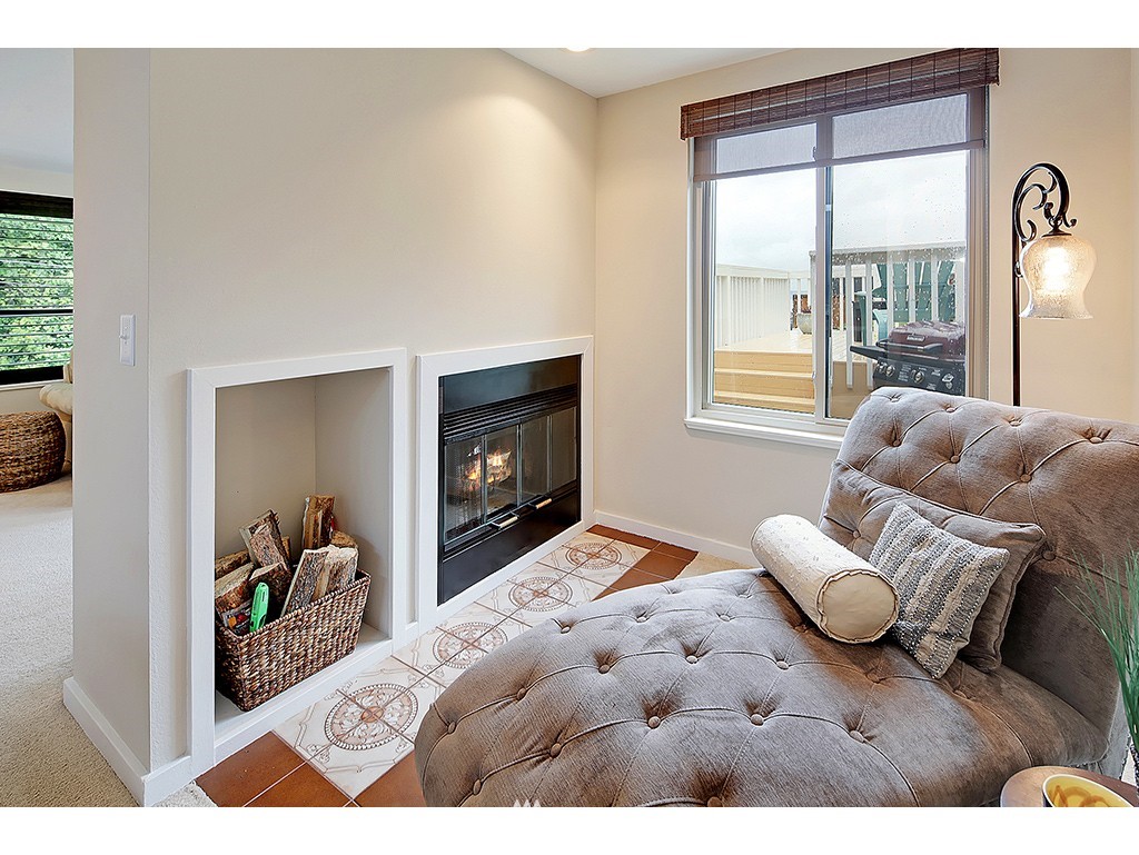 4042 Southwest Myrtle Street Seattle, WA 98136 - Photo 7 of 19 Gallery Image 7