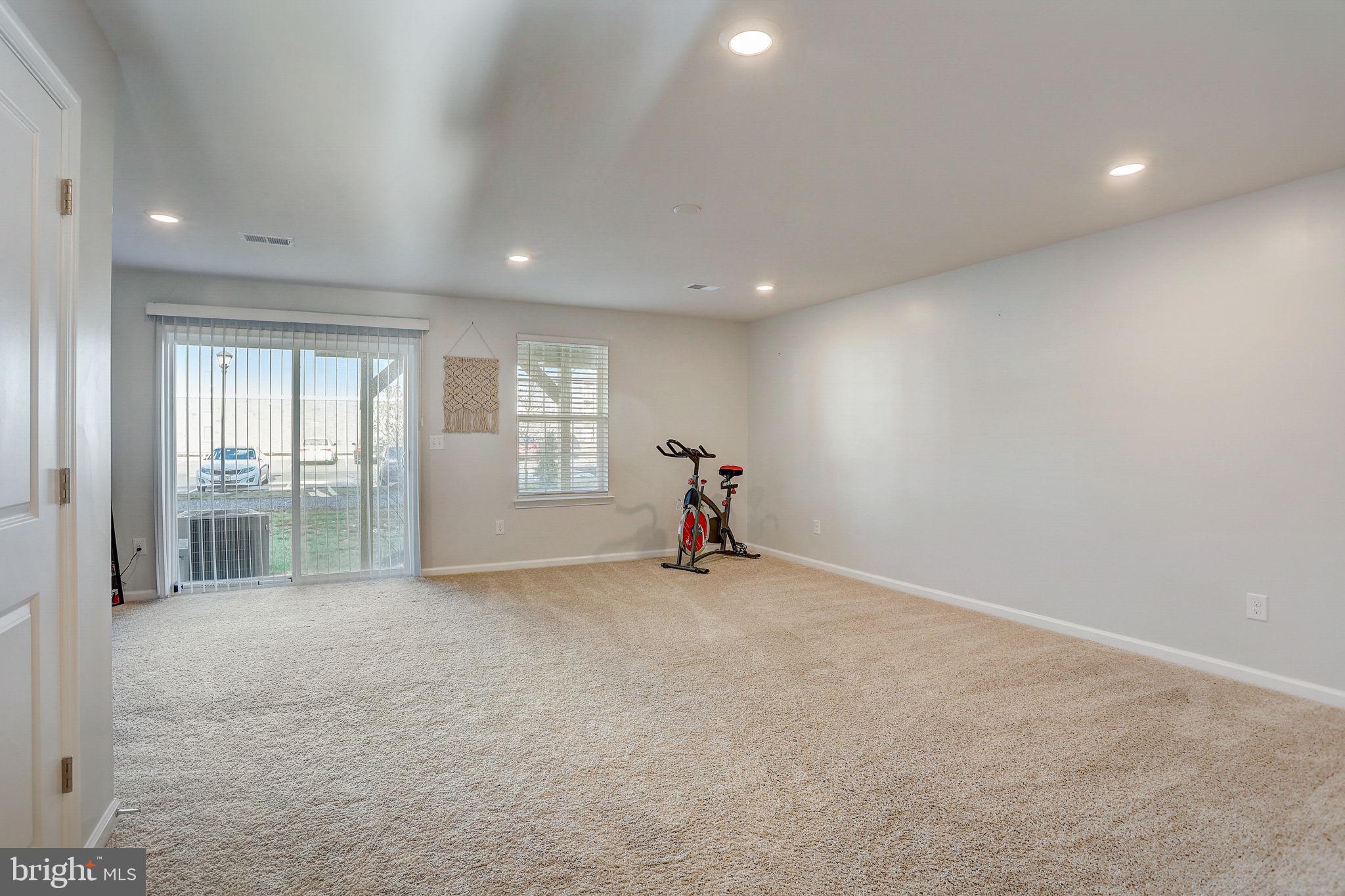 20 Rome Way Mount Laurel, NJ 08054 - Photo 5 of 39