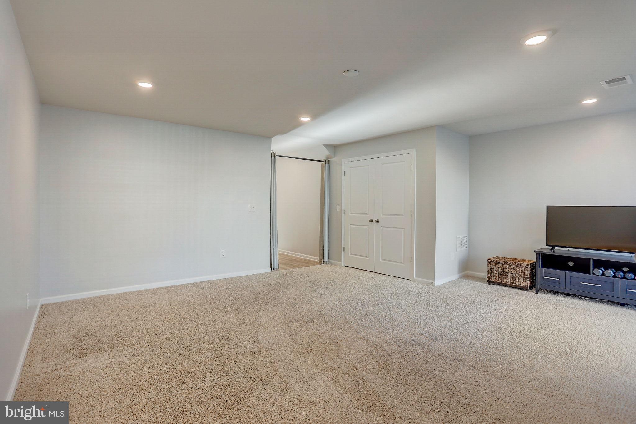 20 Rome Way Mount Laurel, NJ 08054 - Photo 7 of 39