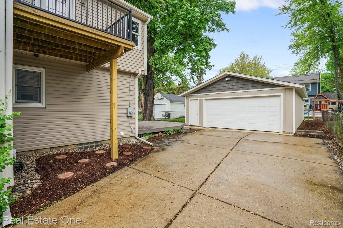 149 Linwood Avenue Rochester, MI 48307 - Photo 42 of 47 Extra Large 32 x 24 Garage with Plenty of off Street Parking