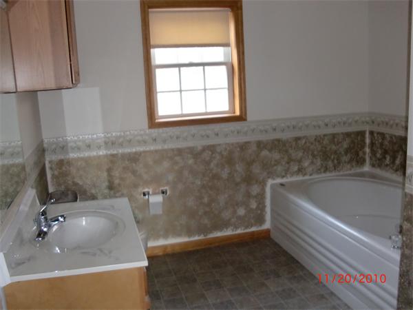 58 Camile Road Webster, MA 01570 - Photo 15 of 29 Gallery Image 15