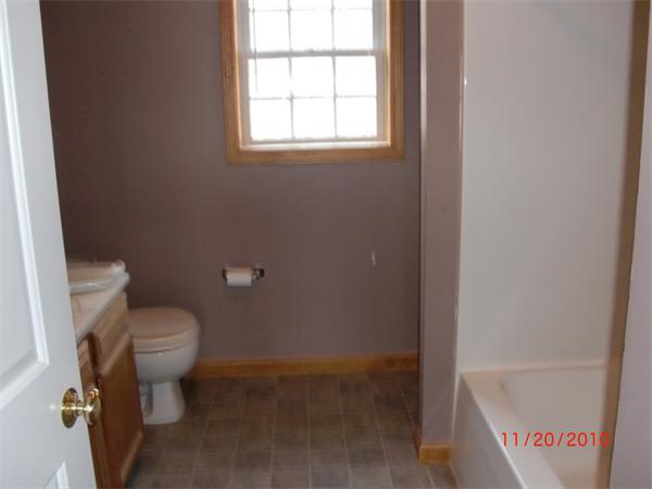 58 Camile Road Webster, MA 01570 - Photo 17 of 29 Gallery Image 17