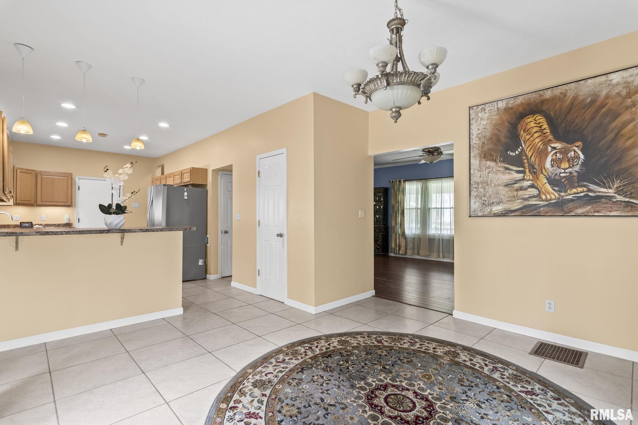 613 East Black Avenue Springfield, IL 62702 - Photo 16 of 44 Gallery Image 16