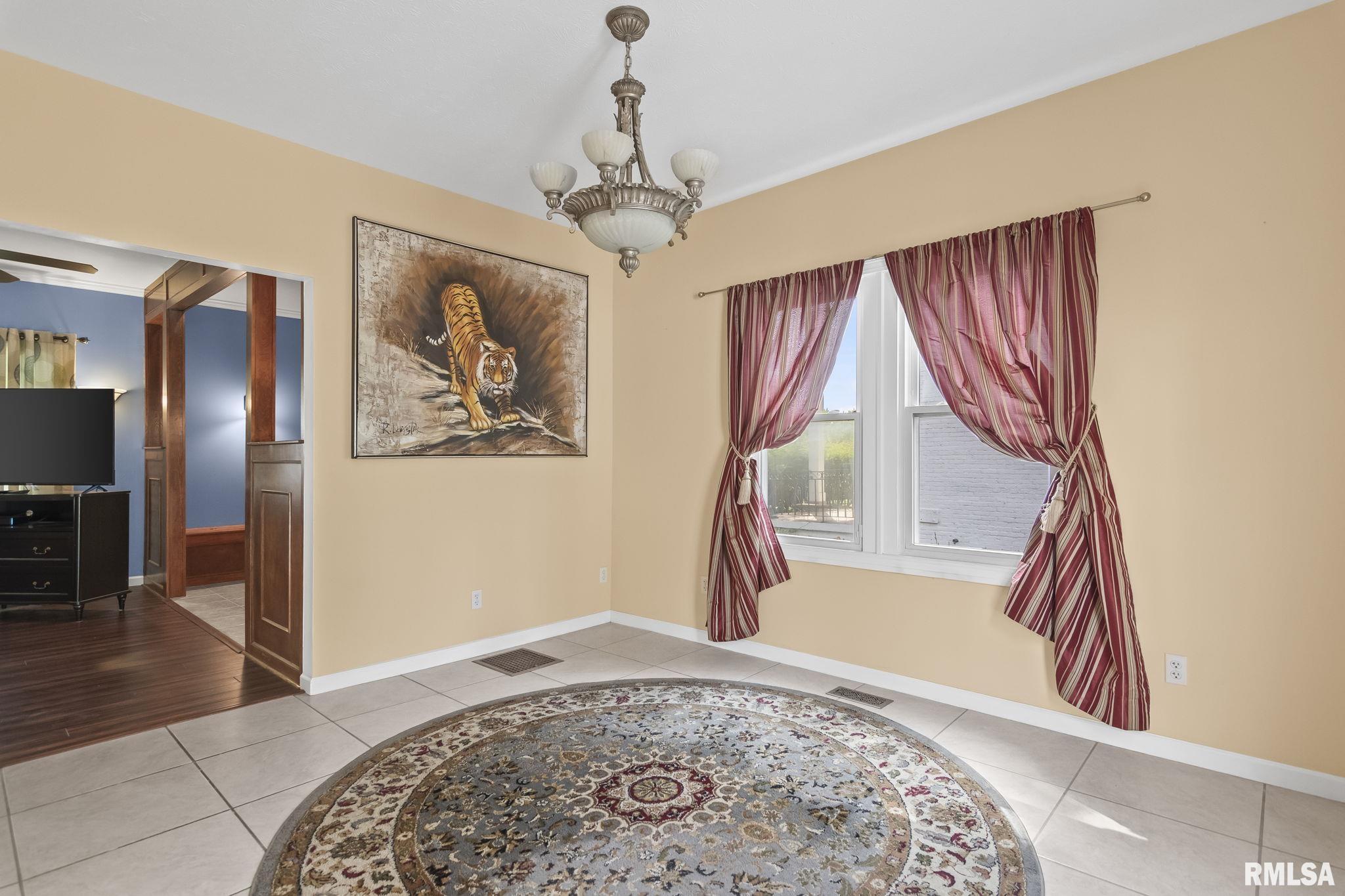 613 East Black Avenue Springfield, IL 62702 - Photo 17 of 44 Gallery Image 17