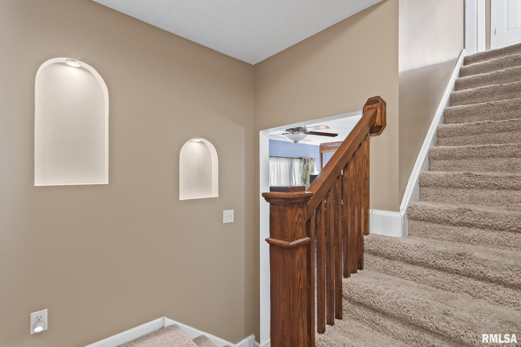 613 East Black Avenue Springfield, IL 62702 - Photo 5 of 44 Gallery Image 5