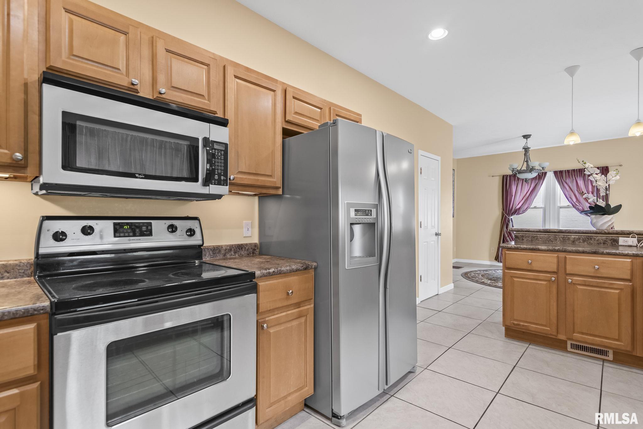 613 East Black Avenue Springfield, IL 62702 - Photo 10 of 44 Gallery Image 10