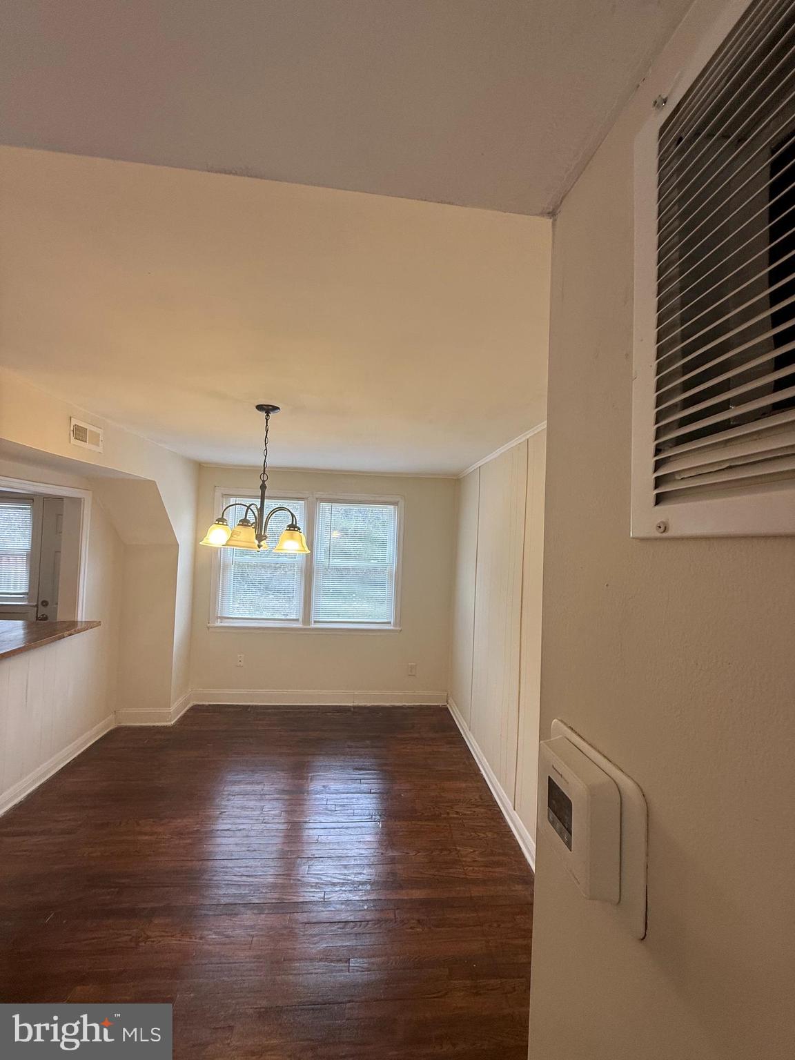 528 Random Road Baltimore, MD 21229 - Photo 7 of 24 Main Level Dining