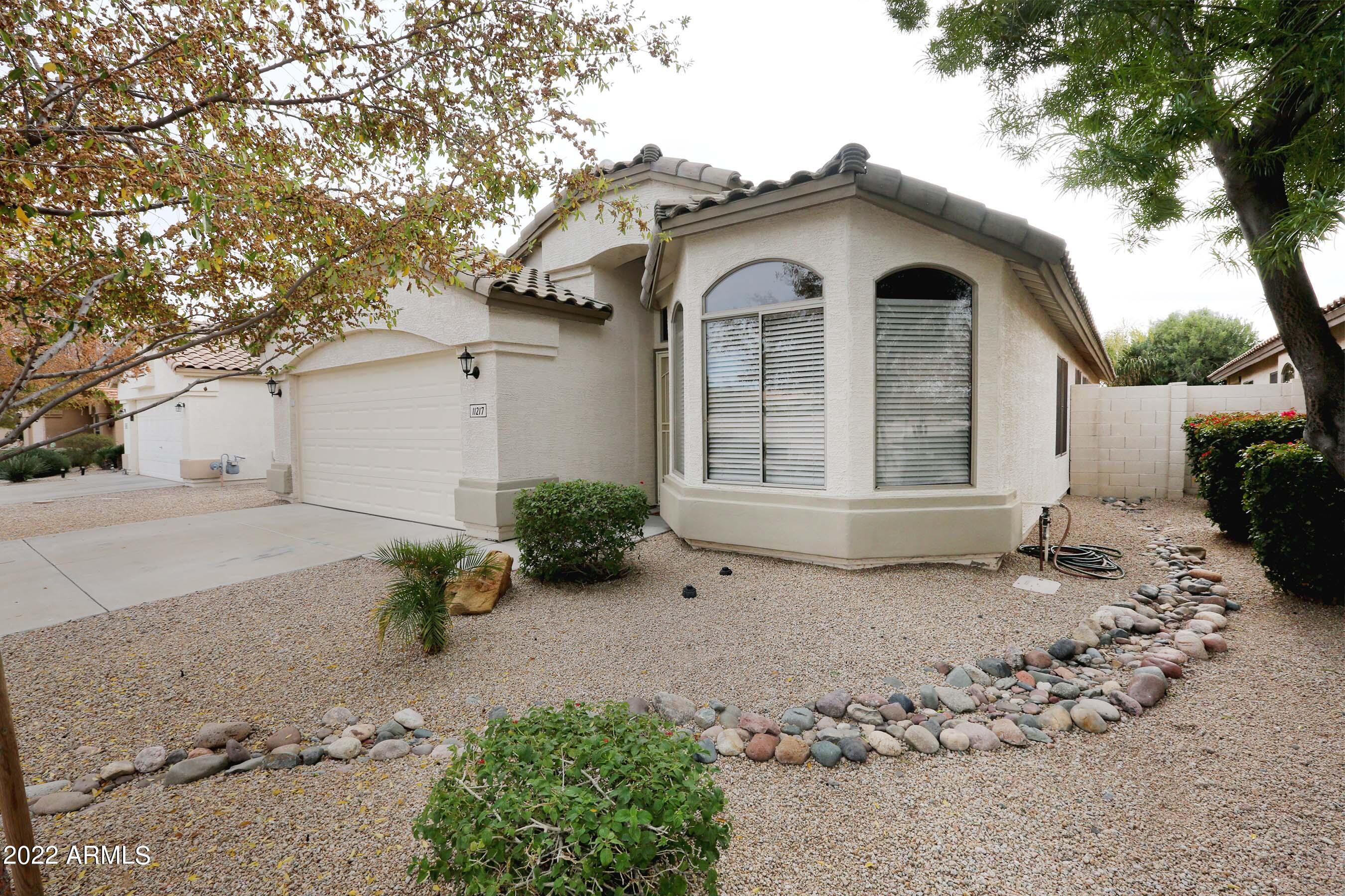 11217 West Edgemont Avenue Avondale, AZ 85392 - Photo 3 of 47 a house with a outdoor space