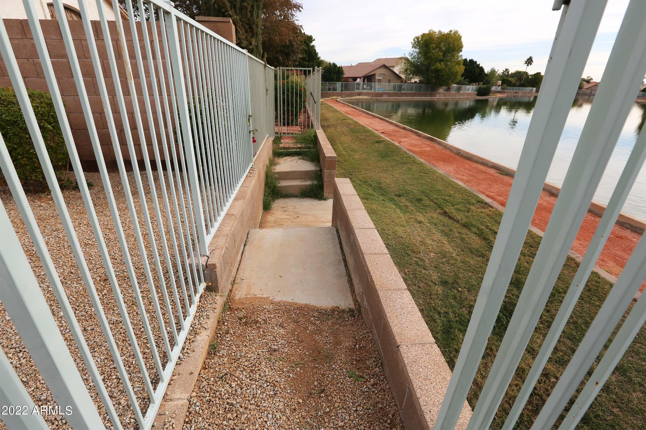 11217 West Edgemont Avenue Avondale, AZ 85392 - Photo 37 of 47 a view of balcony and yard